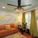 Charming New Retreat, Prime Location Mins To Dt & Phx Airport